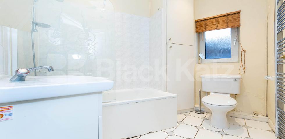 			NEW INSTRUCTION!, 1 Bedroom, 1 bath, 1 reception Flat			 Mackeson Road, HAMPSTEAD